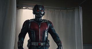 Scott Lang, nei panni di Ant-Man, interpretato da Paul Rudd nell'omonimo film.