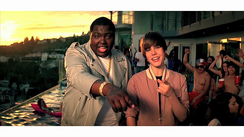 File:Justin Bieber Eenie Meenie Video.jpg