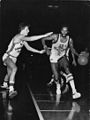 Coupe des vainqueurs de coupe FIBA ​​1977-78 - Sinudyne Bologna vs Gabetti Cantù - Marco Bonamico et Harthorne Wingo.jpg