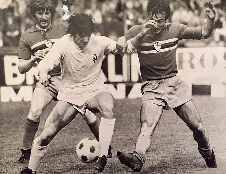 File:Serie A 1973-74 - L.R. Vicenza vs Sampdoria - Alessandro Vitali e Roberto Prini.jpg