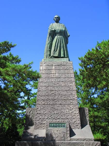 ファイル:Kochi Katsurahama Sakamoto Ryoma Statue 3.jpg