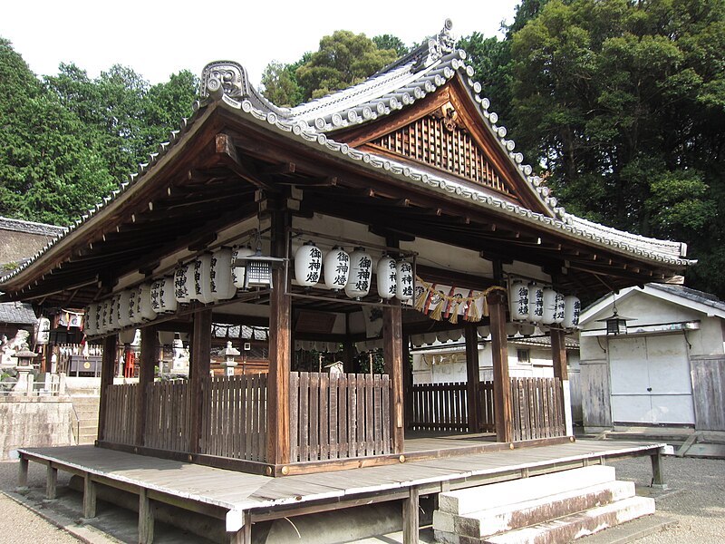 ファイル:小槻神社 拝殿.JPG