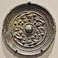 三角縁二神六獣鏡（複製） 東京国立博物館展示。