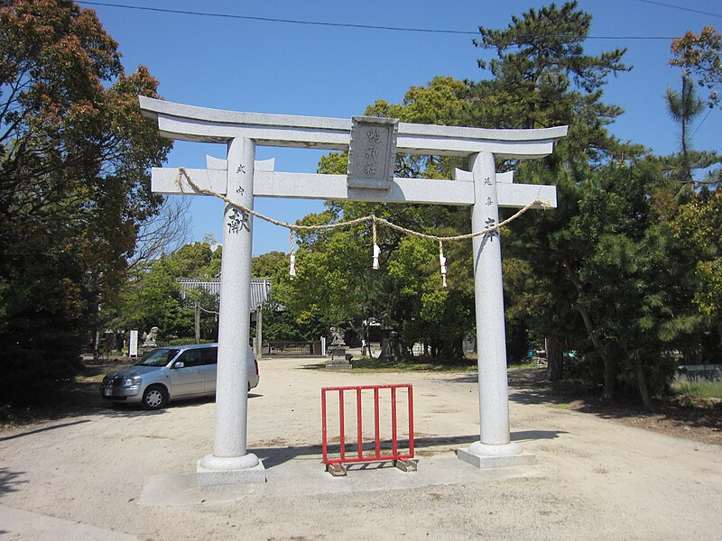 ファイル:西鴨神社 鳥居.JPG