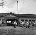1957年頃の鴻巣駅駅舎[7]
