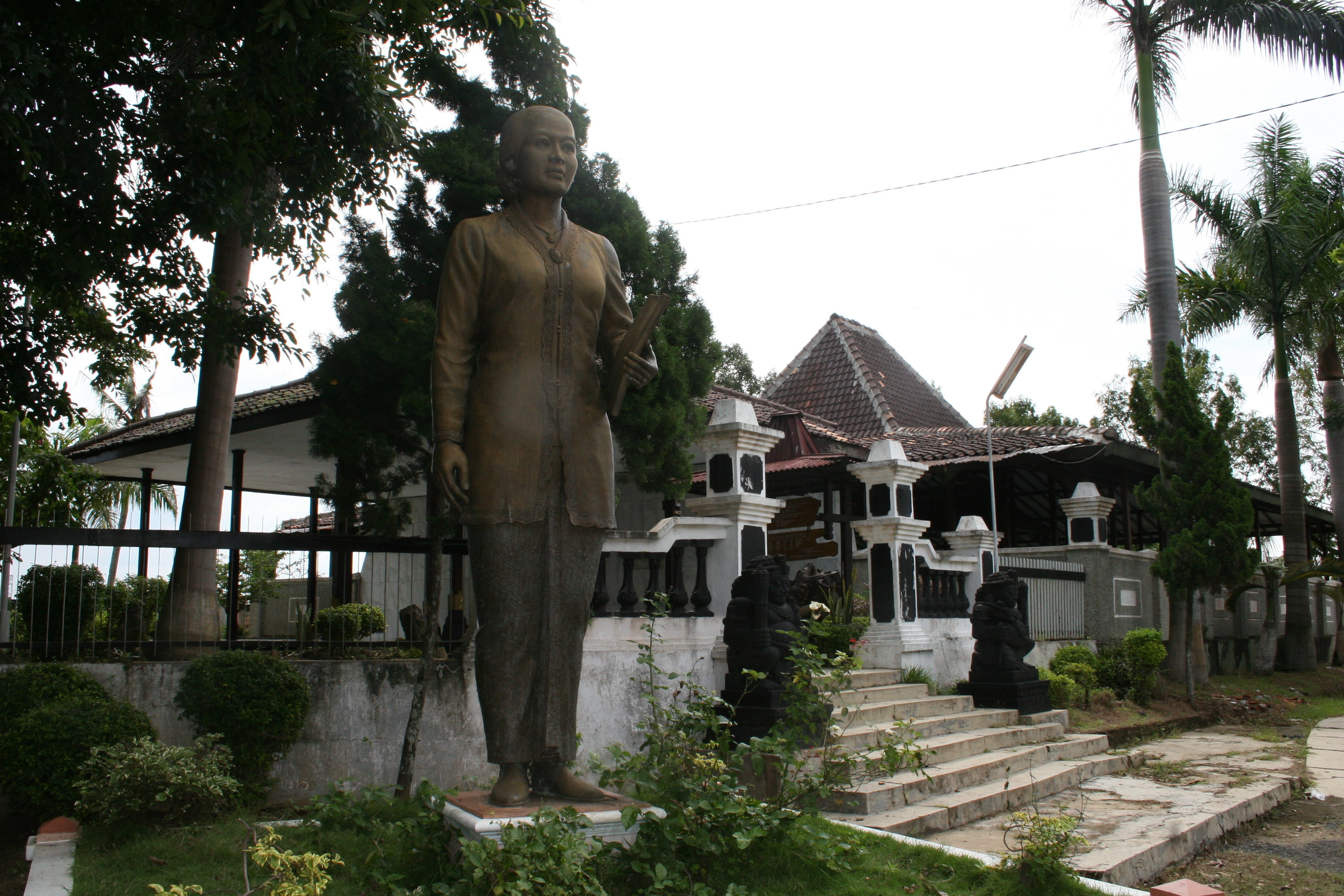 5 Tempat Wisata Religi Di Rembang