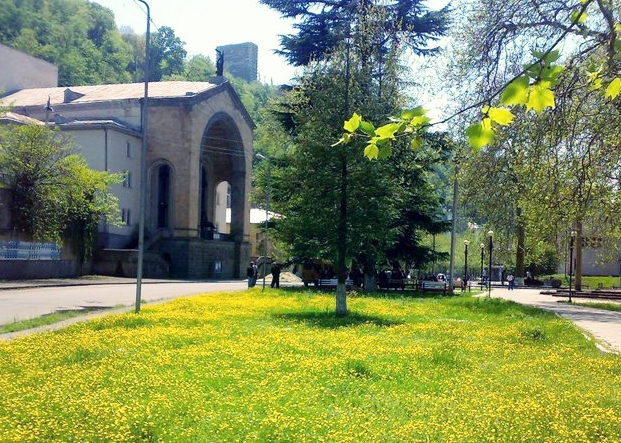 ფაილი:Chiaturis teatri.jpg