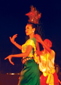 ឯកសារ:Ploy-dance 01.jpg