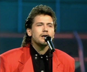 Vaizdas:ESC1990-Greece-ChristosCallow.jpg