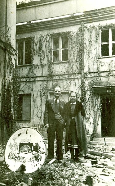 Attēls:Sagrautais Latvijas sūtniecības nams Varšavā 1939.jpg