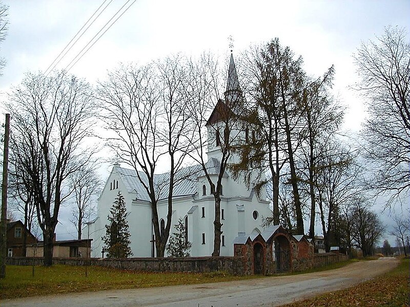 Attēls:Rubeņu katoļu baznīca.jpg