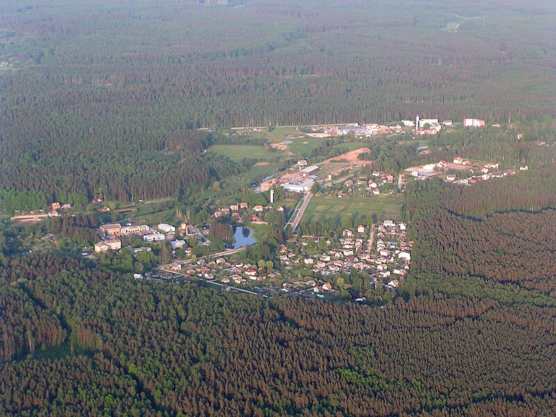 Attēls:Mezciems Aerial View.jpg