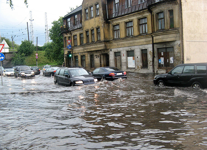 Attēls:Pludi Riga 16.07.2009 02.jpg
