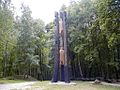 Koknese, Latvijas augstākā koka skulptūra 2002-06-22.jpg