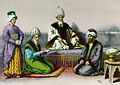 No kreisās: Baş Cuhadar, apsargu priekšnieks; Dersvekili; Şeyhülislam, islāma reliģijas un likumu resora priekšnieks; Vekayici.