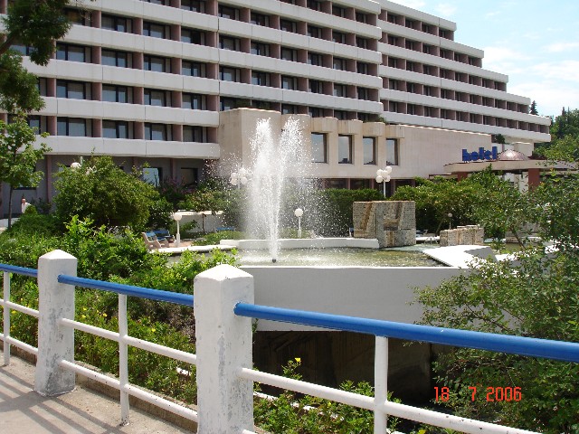 Податотека:Sandanski hotel.jpg