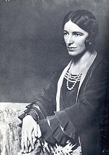 Dora Russell