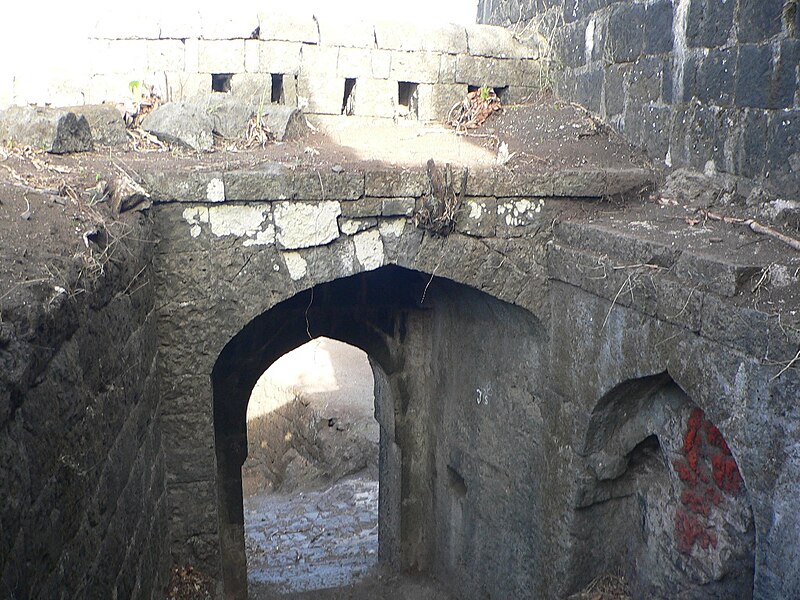 चित्र:Purandar Fort 10.jpeg