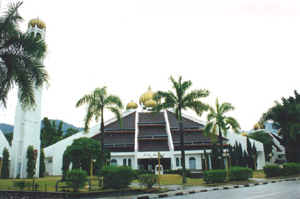 Fail:Masjid Al-Malik Khalid.jpg