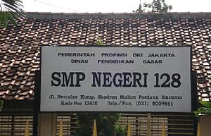 Fail:Sekolah Menengah Pertama Negeri 128 Jakarta.jpg