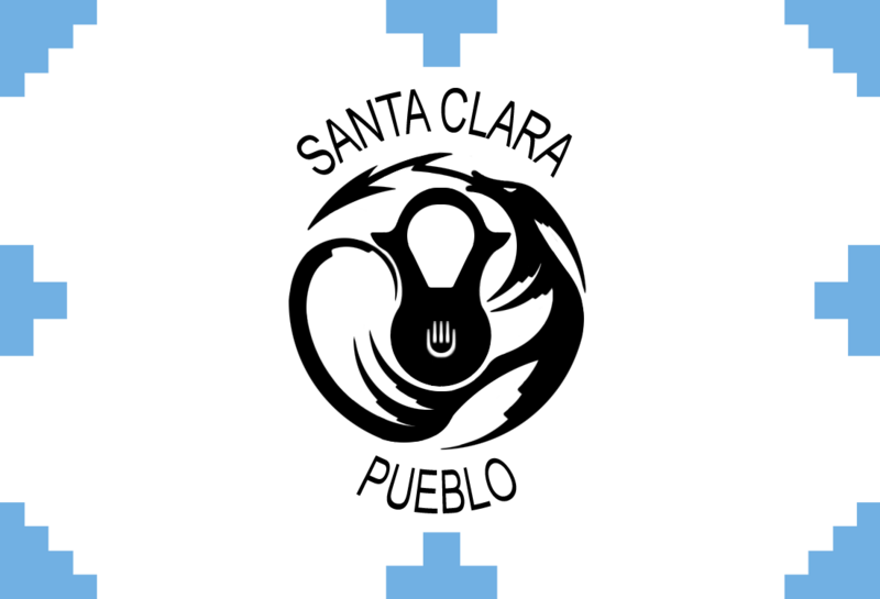 Eʼelyaaígíí:Flag of Santa Clara Pueblo.png