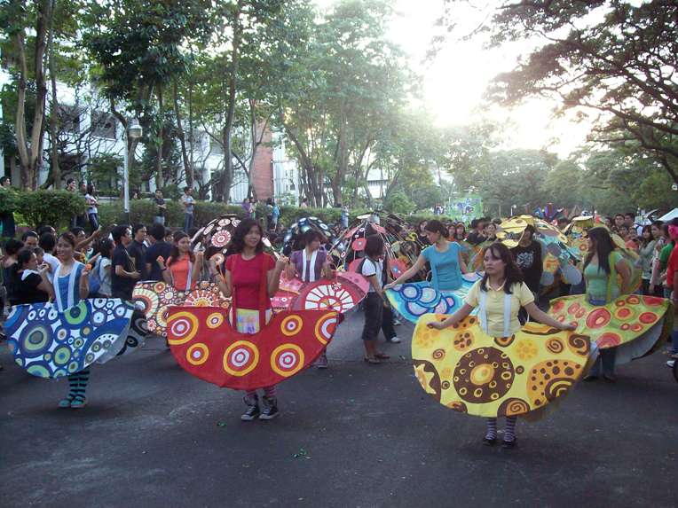 File:Lantern Parade 2007.jpg