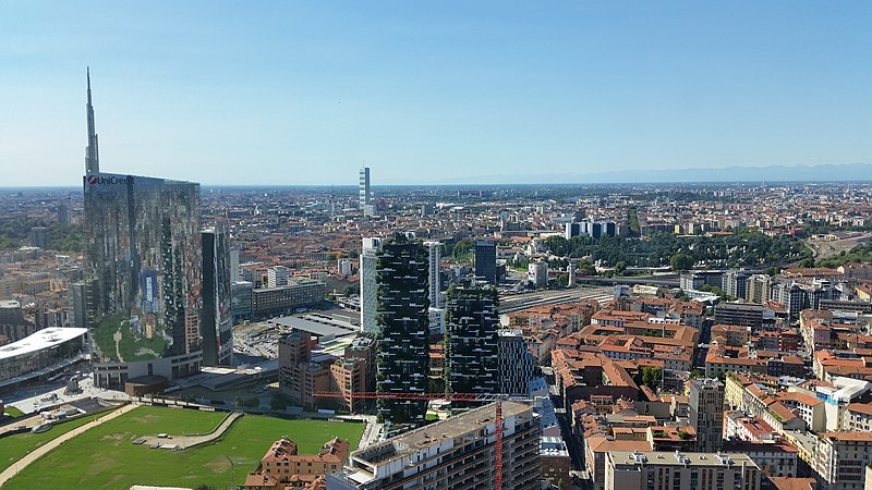 Plik:Milano - panorama ovest da Palazzo Lombardia, Italy 2015.jpg