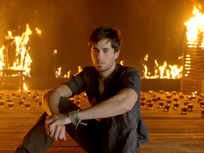 Ficheiro:Enrique Iglesias - Ayer (music video).jpg