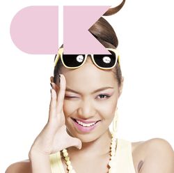 Ficheiro:One Crystal Kay.jpg