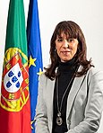 Retrato oficial Ministra da Defesa Nacional Helena Carreiras.jpg