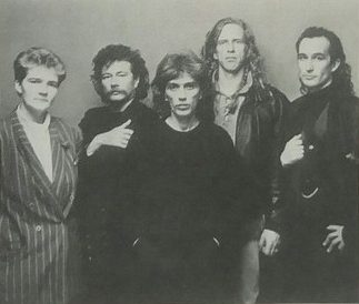 Fișier:Kine Hellebust, Åge Aleksandersen, Valeriu Sterian, Øivind Elgenes, Steinar Albrigtsen (1990).jpg