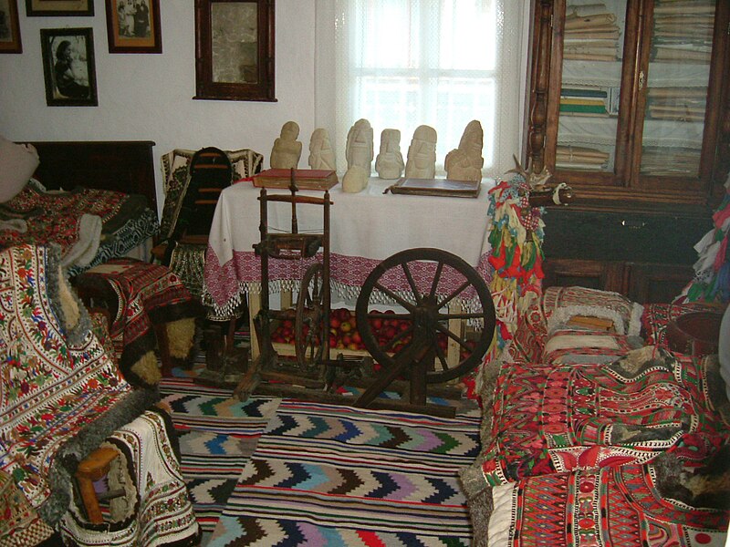 Fișier:Interior muzeu.JPG