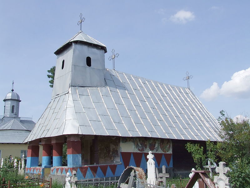 Fișier:Biserica de lemn din Ionesti01.jpg