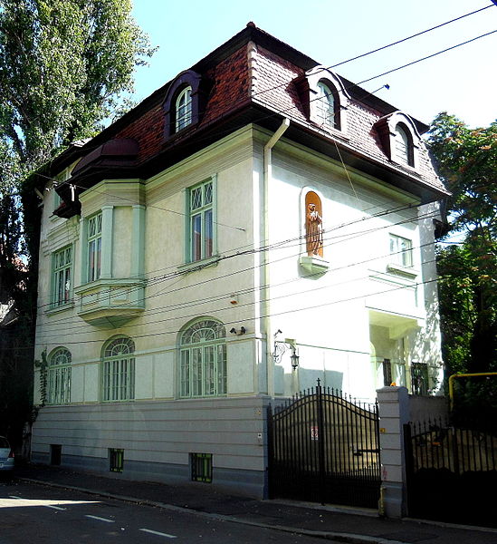 Fișier:Bucuresti, Romania, Str. Alexandru Philippide nr. 6, sect. 2 (LMI B-II-m-B-19379) (1).JPG