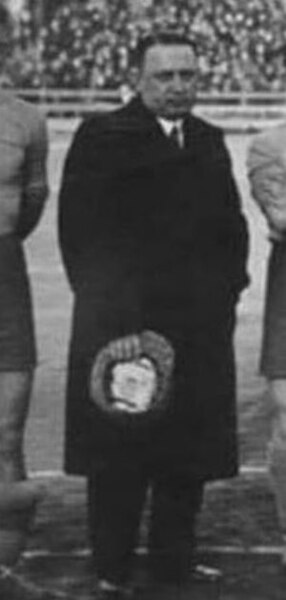 Fișier:Coach Béla Jánossy in the 1934 team photo of Bocskay FC..jpg