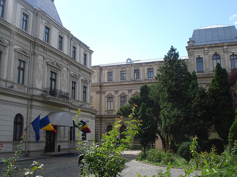 Fișier:Palatul Romanit.jpg