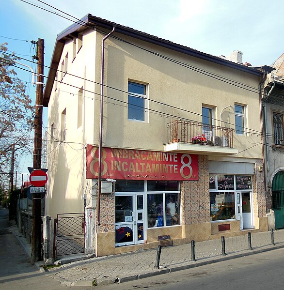 Fișier:Casa Calea Rahovei 218 cod LMI B-II-m-B-19511.jpg