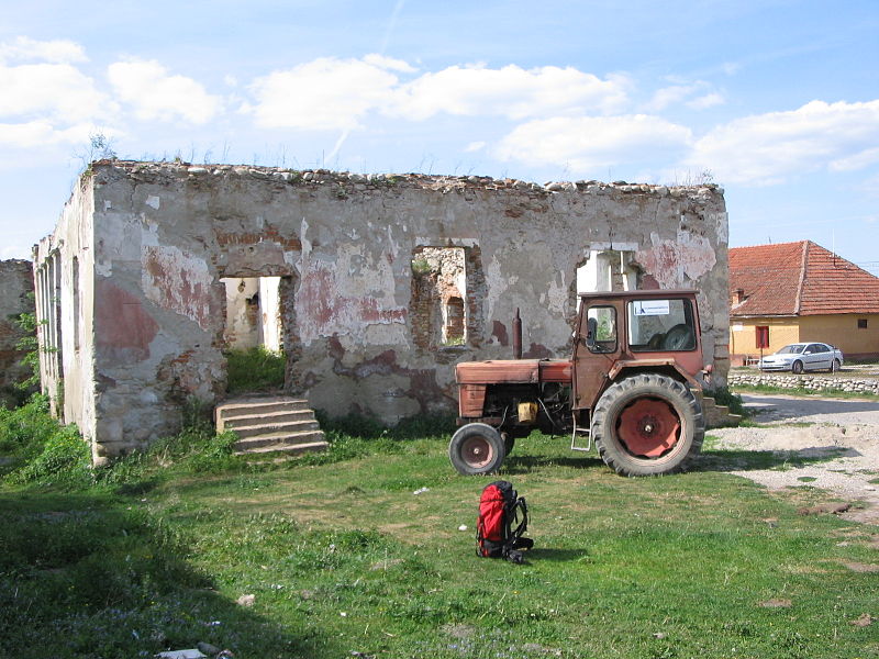 Fișier:Ruine rau de mori.jpg