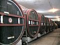 Butoaie cu vin în pivniţele „Marienfeld”