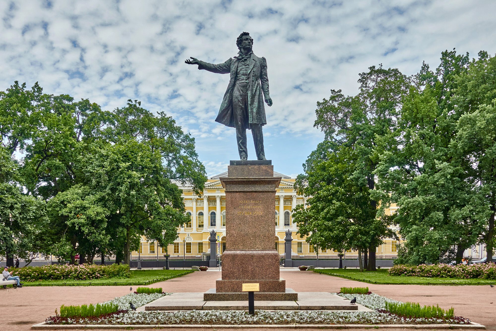 Памятники искусства. Памятник Пушкину СПБ. Лермонтов в Питере. Лермонтов в Петербурге.