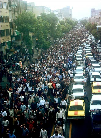 Файл:Ethnic Azeris demonstrated.jpg