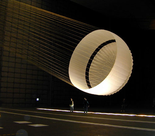 Файл:Open7 crop parachute.jpg