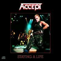 Portada del álbum de Accept "Staying a Life" (1990)