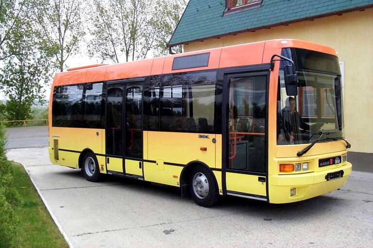 Файл:Ikarus E91 régi homlokfal.jpg