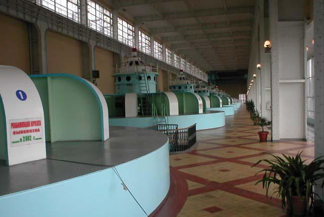 Файл:Turbine hall.jpg