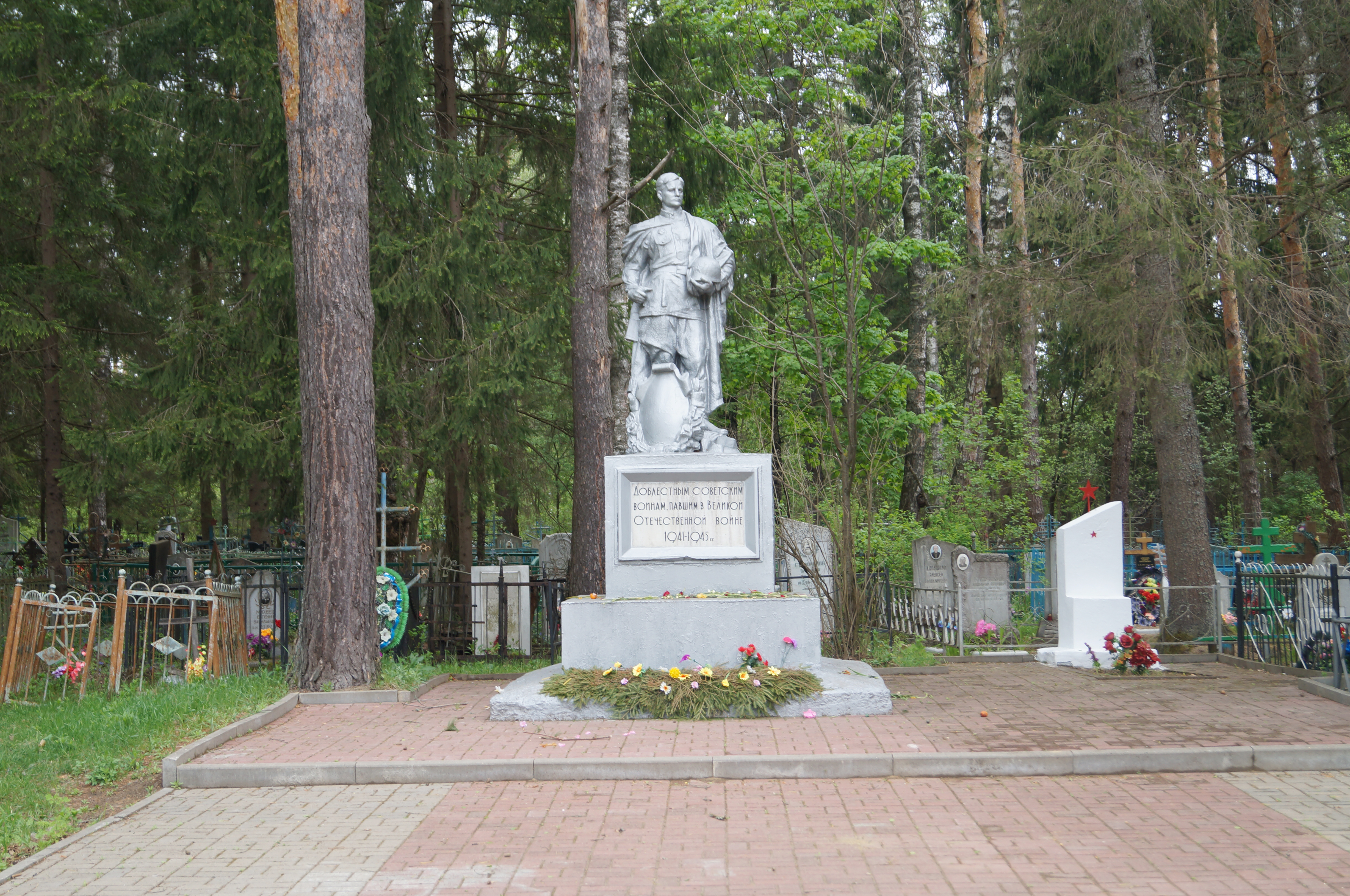 Думиничи калужская область. Думиничи (станция, Калужская область). Станция Палики Думиничский район. Думиничи кладбище. Думиничи (Железнодорожная станция).