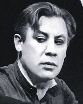 Файл:Georgiy Lesnikov in Warsaw Melody play by Zorin.jpg