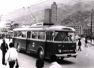 Файл:Kabul trolley.jpg