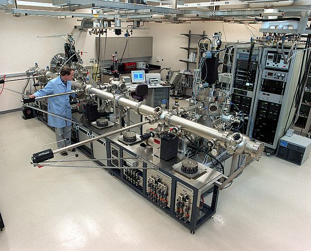 Файл:Molecular beam epitaxy pnl.png