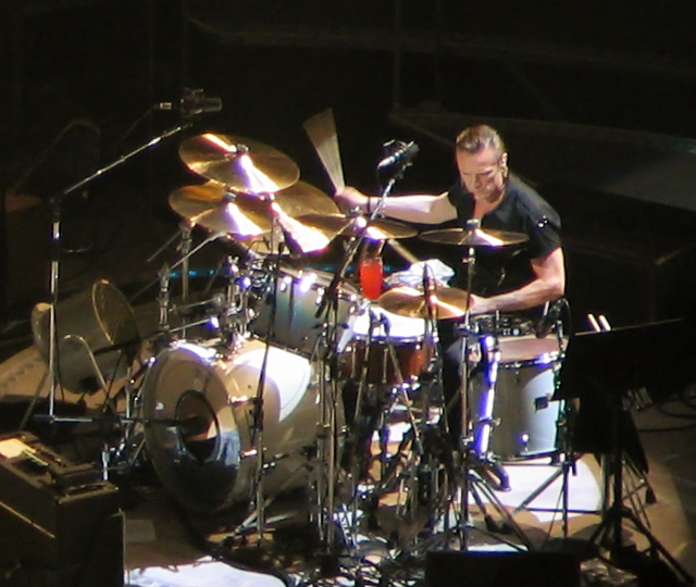 Файл:Larry mullen.jpg